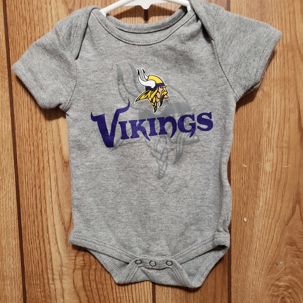 Minnesota Vikings Infant Size 3/6 Months One Piece Gray